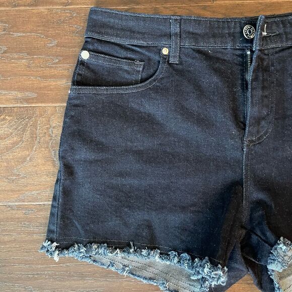 Armani Exchange Mid Rise Shorts Dark Wash size 28 New - Picture 2 of 10